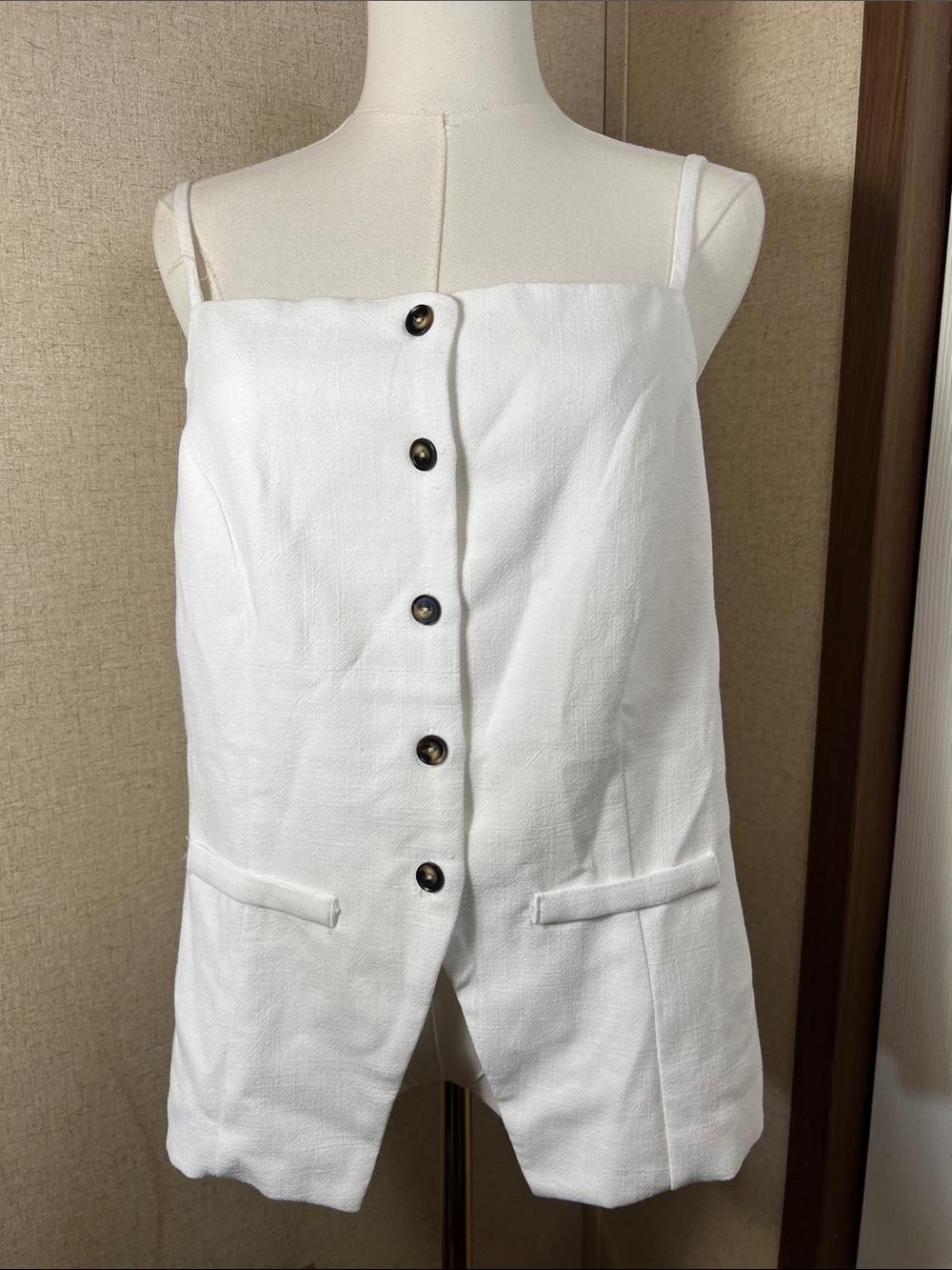 Monteau White Button-Front Sleeveless Jumpsuit